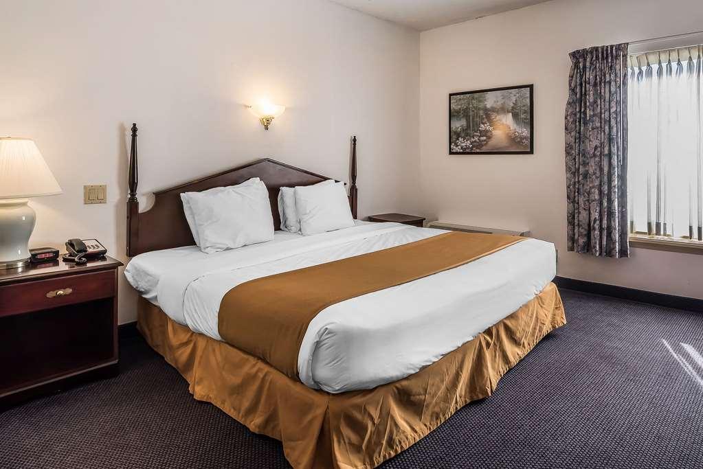 Quality Inn & Suites Albany Airport Летем Номер фото